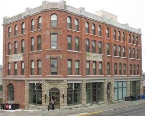 Waldron Block (1930s / 1975) In 1973, the exterior was cleaned